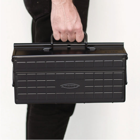 Scale of Toyo Cantilever Toolbox