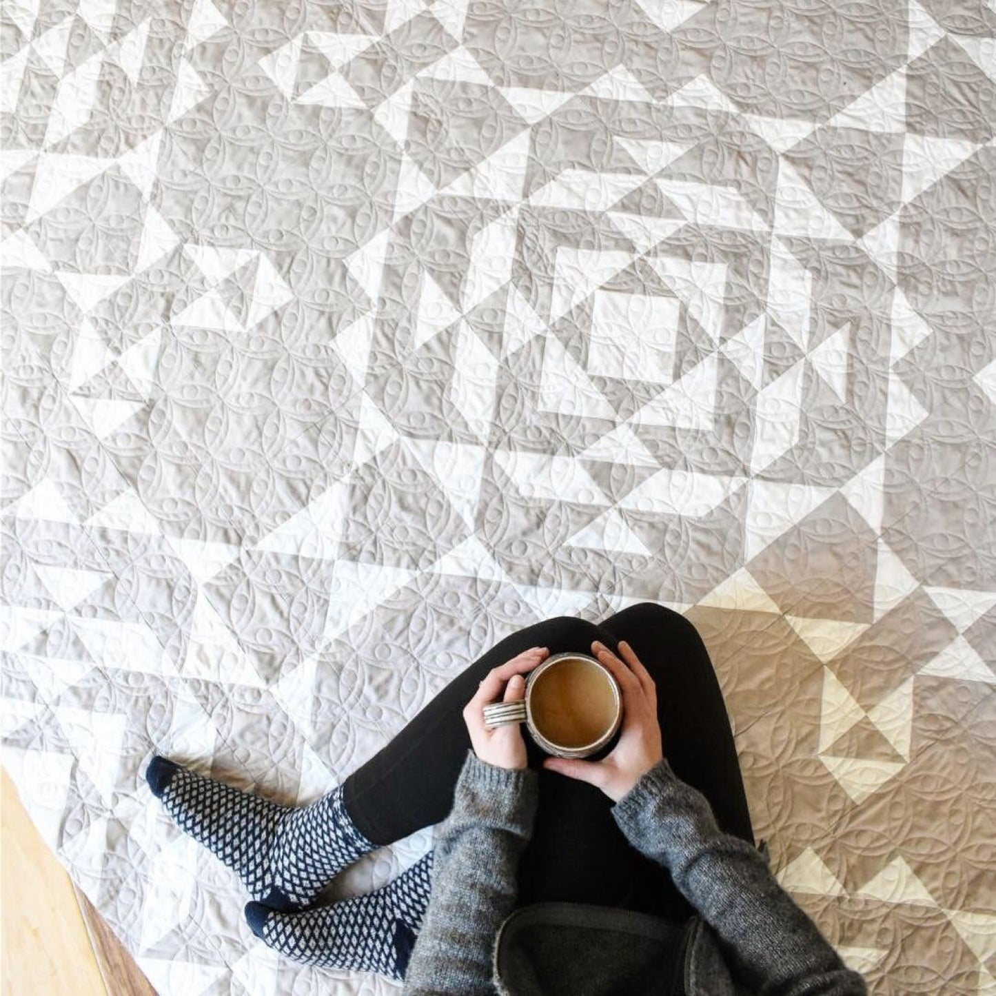 Vintage Lace Quilt in Grey and White