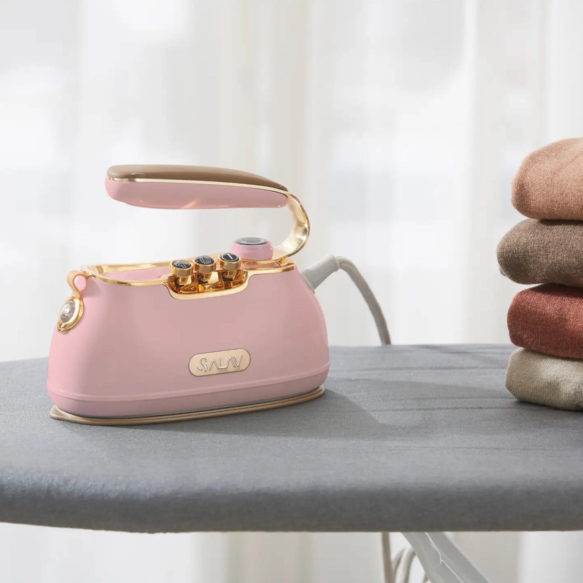Salav Retro Edition Duo Press Steamer and Iron in Pink, shown to scale